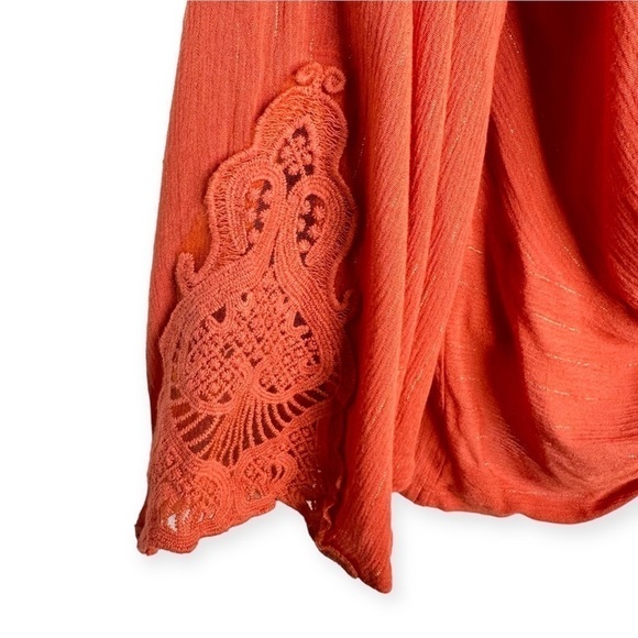 Coco + Jaimeson Coral Boho Long Sleeve V-Neck Top Women’s Size M - Picture 3 of 7